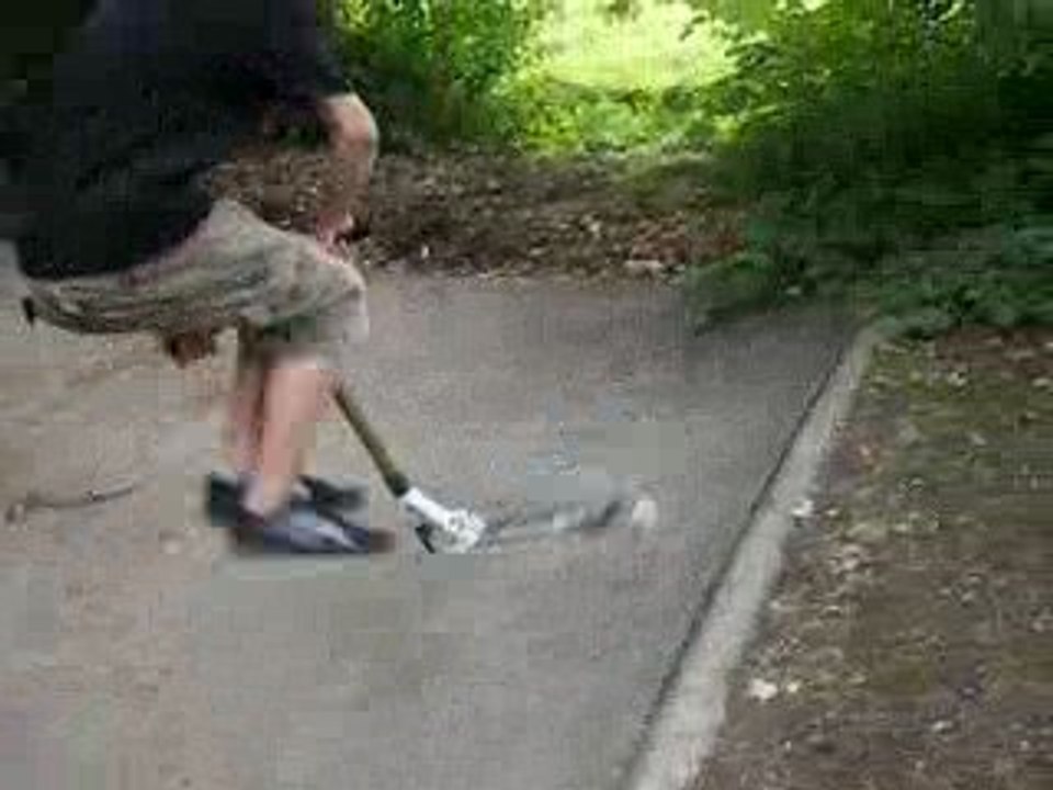 Trott' In Bowl