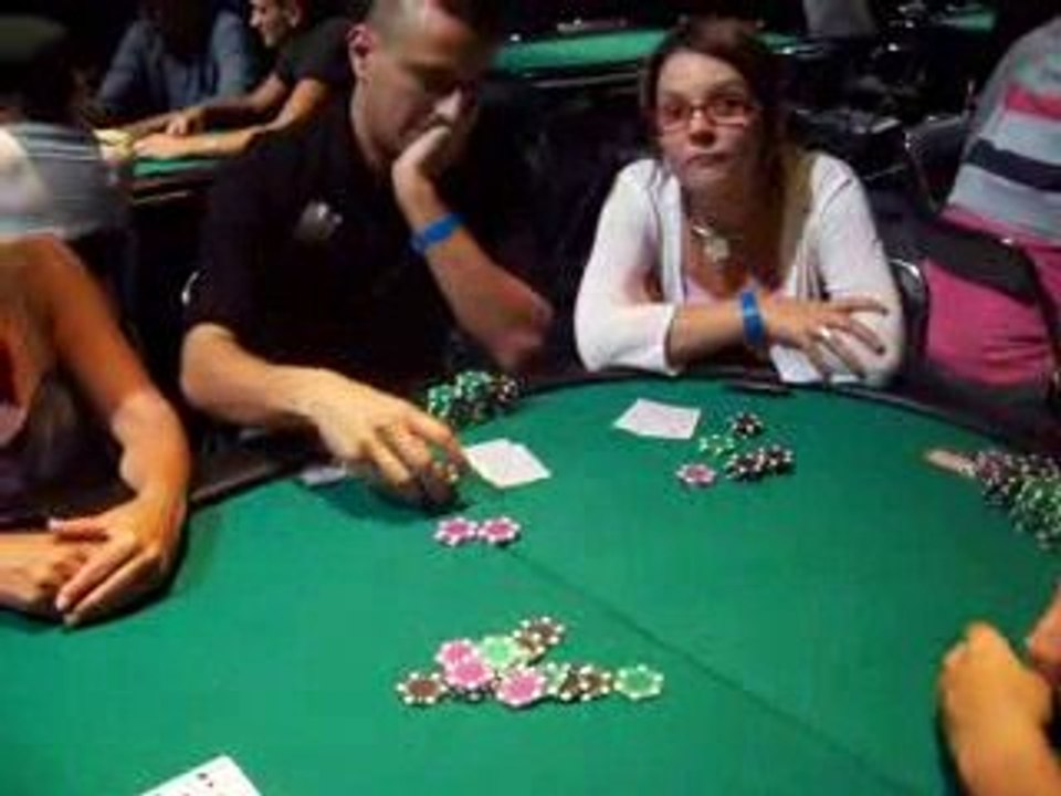 HELENE KK Vs 77 TAPIS