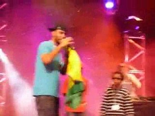 FREESTYLE DE FIN DE CONCERT : PAILLE & LESNAH ( MARS 2009 )