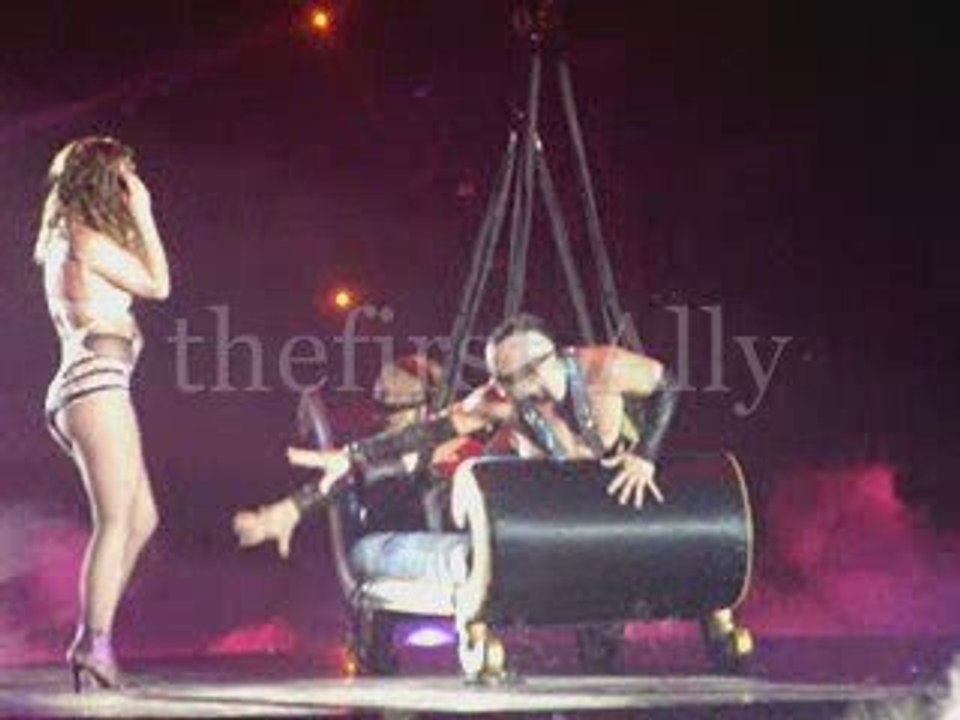 britney spears touch of my hand