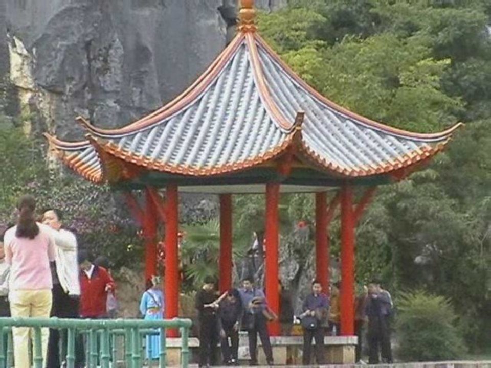 Kunming. Steinwald.