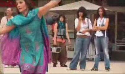 Quand Slumdog Millionaire fait danser Paris