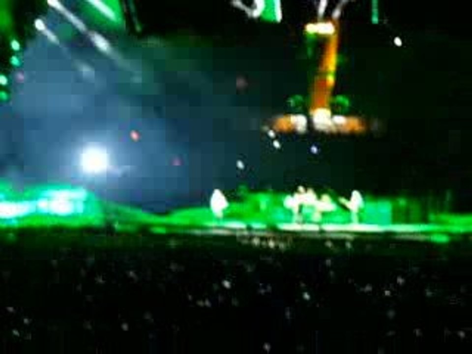 U2 "Sunday bloody sunday" @Stade de France Paris 2009