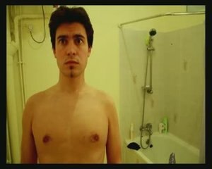 je ramasse mon gant de toilette.