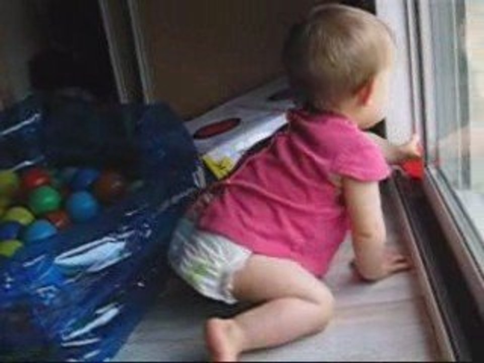 mila et son nouveau jeu...
