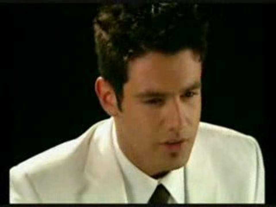 KEREMCEM - KADİFE KELEPÇE (Aşk Oyunu) [Orijinal Klip]