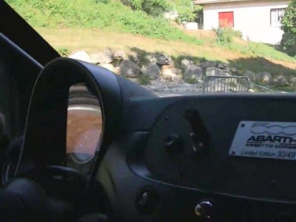 Descente en 500 Abarth Assetto Corse à Saint Hippolyte