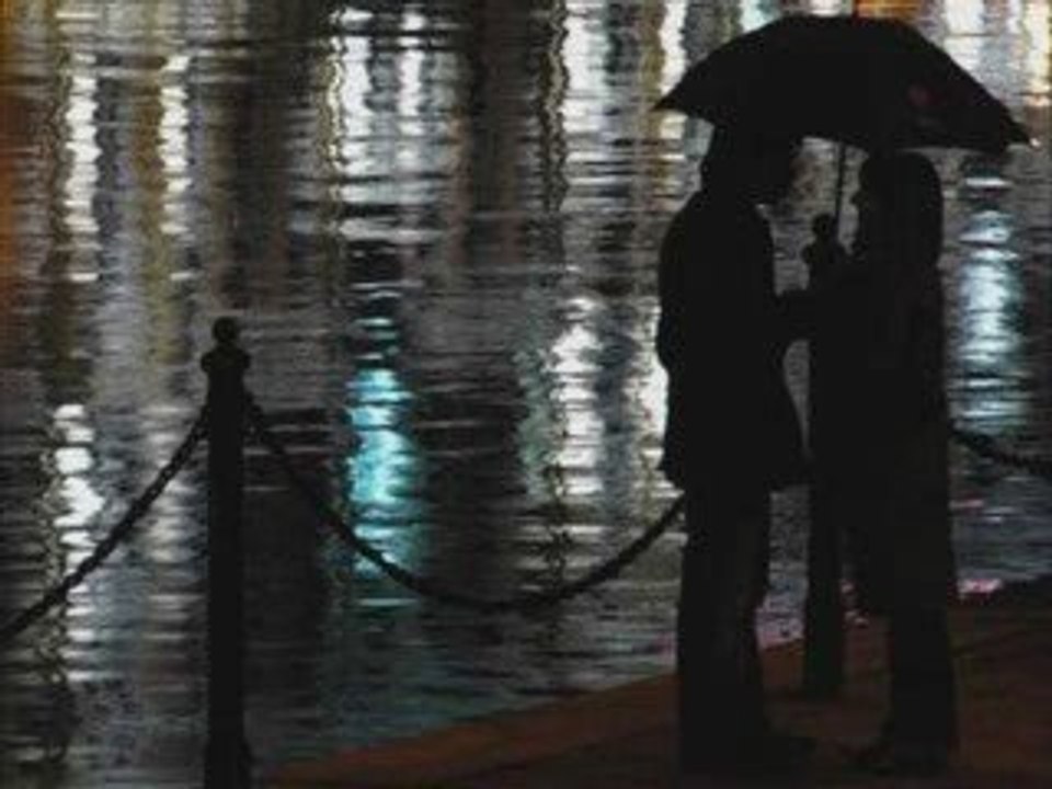 GAMZEGÜL - ÖZLEDİM [HÜSNÜ ŞENLENDİRİCİ DUET]