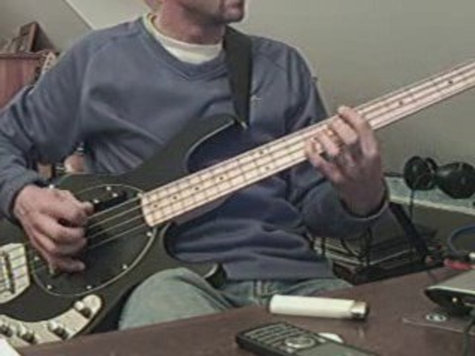 The Smiths - Big Mouth Strikes Again bass cover