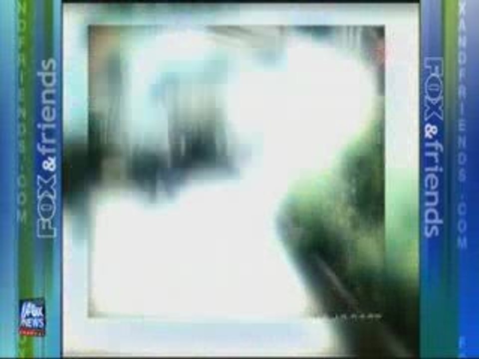 4 yr old Kid gets hit by car and walks away