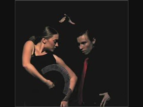 Aventura - Enseñame A Olvidar