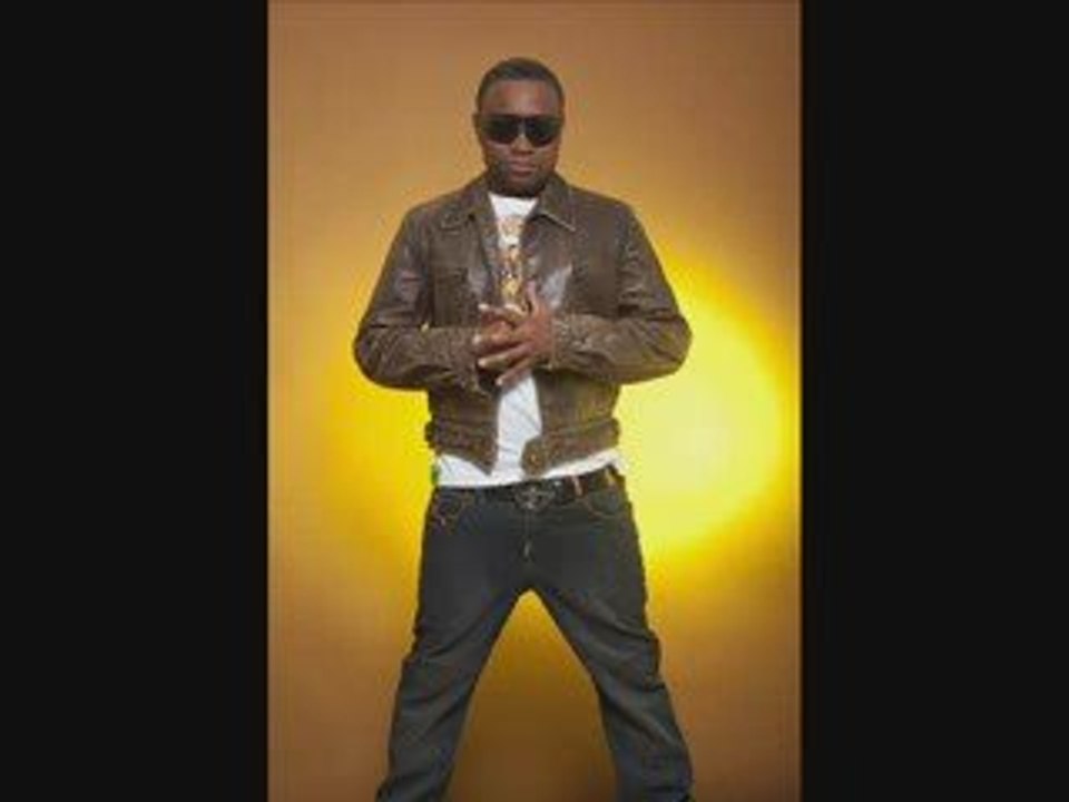 PAPA LONDON AVEC DANSA KUDURO