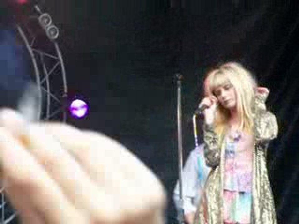 Asteroids Galaxy Tour "Around the Bend"  Terres du Son 2009