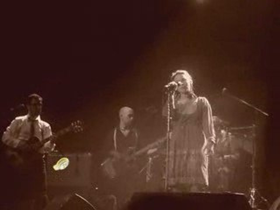 Emiliana Torrini - Sunny Road Live Le Touquet