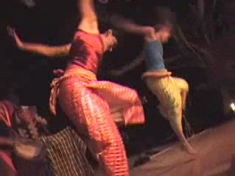 Master Drummer Bolokada Conde and African dancers in Califor