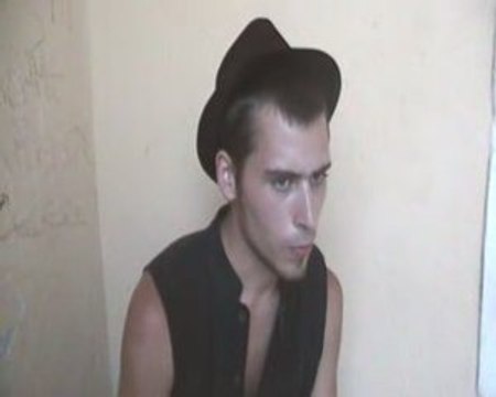 street bench-jonas nouvel habitant d'ldv