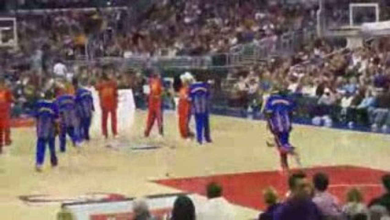 Harlem Globetrotters at Staples Center video Dailymotion