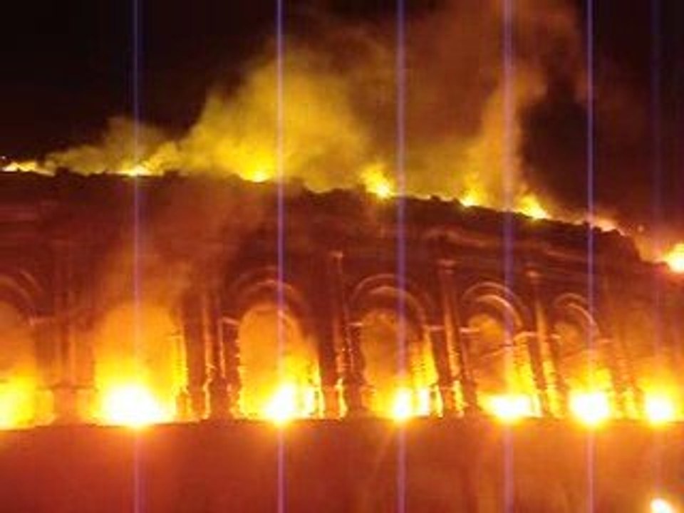 Feux d'artifices de Nimes [13/07/09]  rayser Partie 1