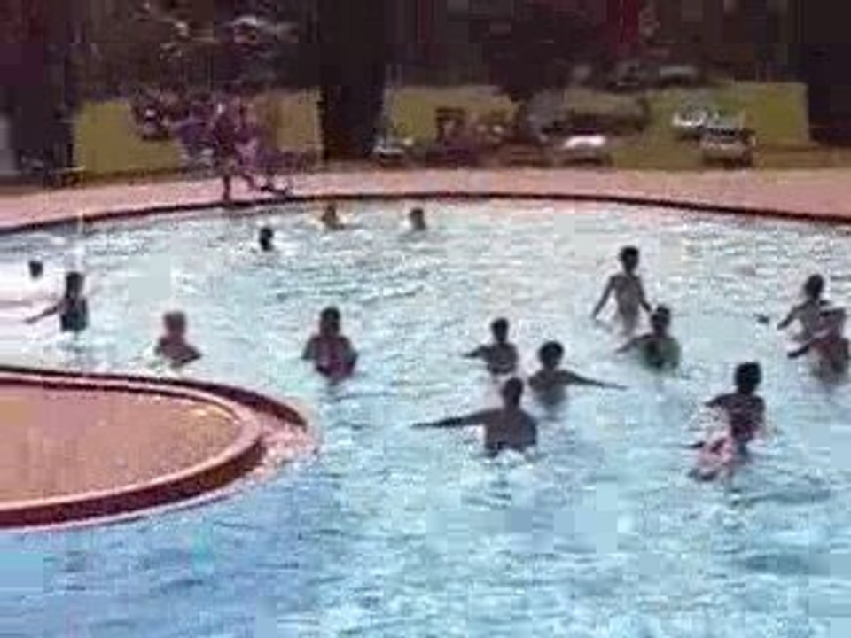 Piscine Gym Camping Les Marsouins Argeles Juillet 09