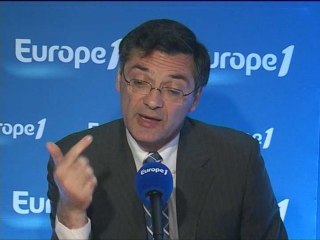 Patrick Devedjian : "il faut prolonger la prime à la casse"