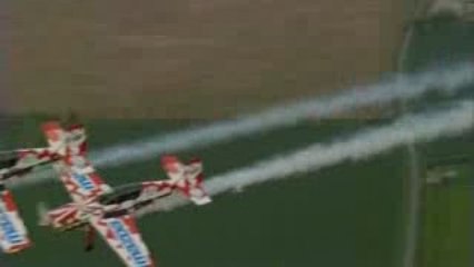Volare su aerei acrobatici