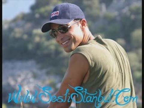 Mustafa Sandal Karizma wWw.Seslistanbul.com katkılarıyla.