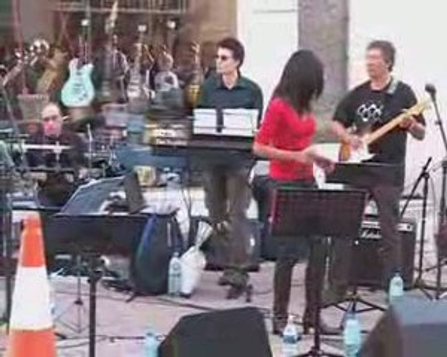 Bajakan : Reprise de Proud Mary (Tina Turner)