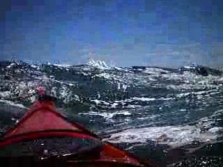 kayak dans le raz de sein