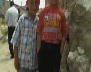 Düğün Evinin Önünde Halay Çeken Köylüler