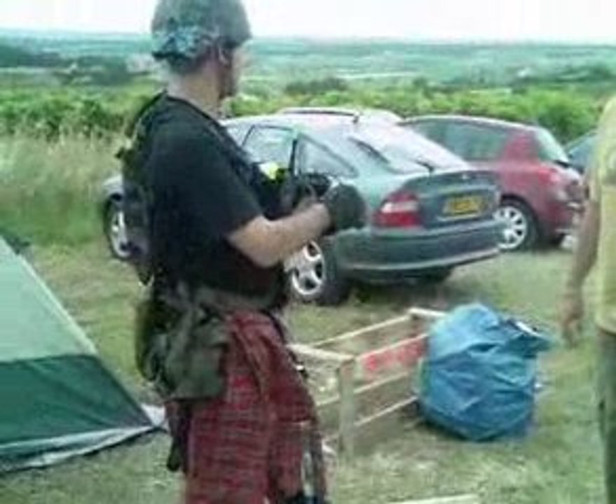 Infiltration dans le camp des force d'intervention