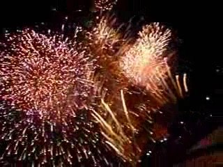 14 juillet sous la tour eiffel