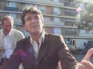 Arnaud Montebourg essaie un vélo électrique (15/07/09)