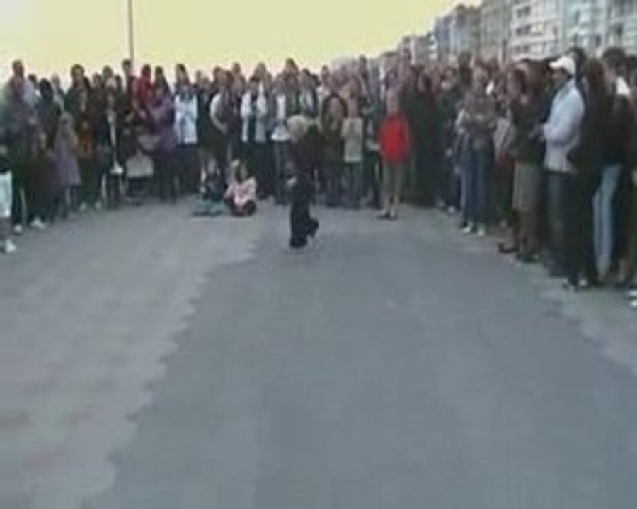 Elvyna fete de la musique a dunkerque sur la plage