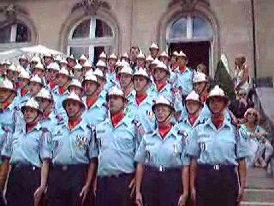 chant pompiers Alsaciens et Lorrains lors du 14 juillet 2009