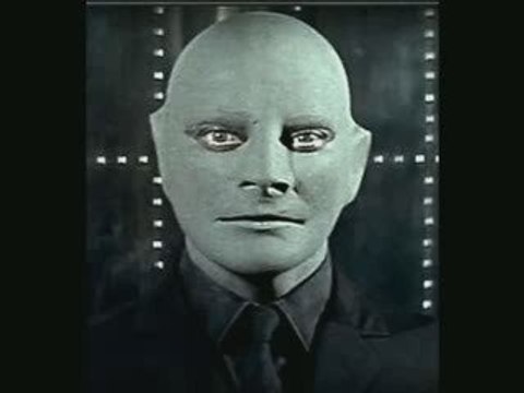 Nouvel ordre mystique, nouvel ordre maléfique 1sur2