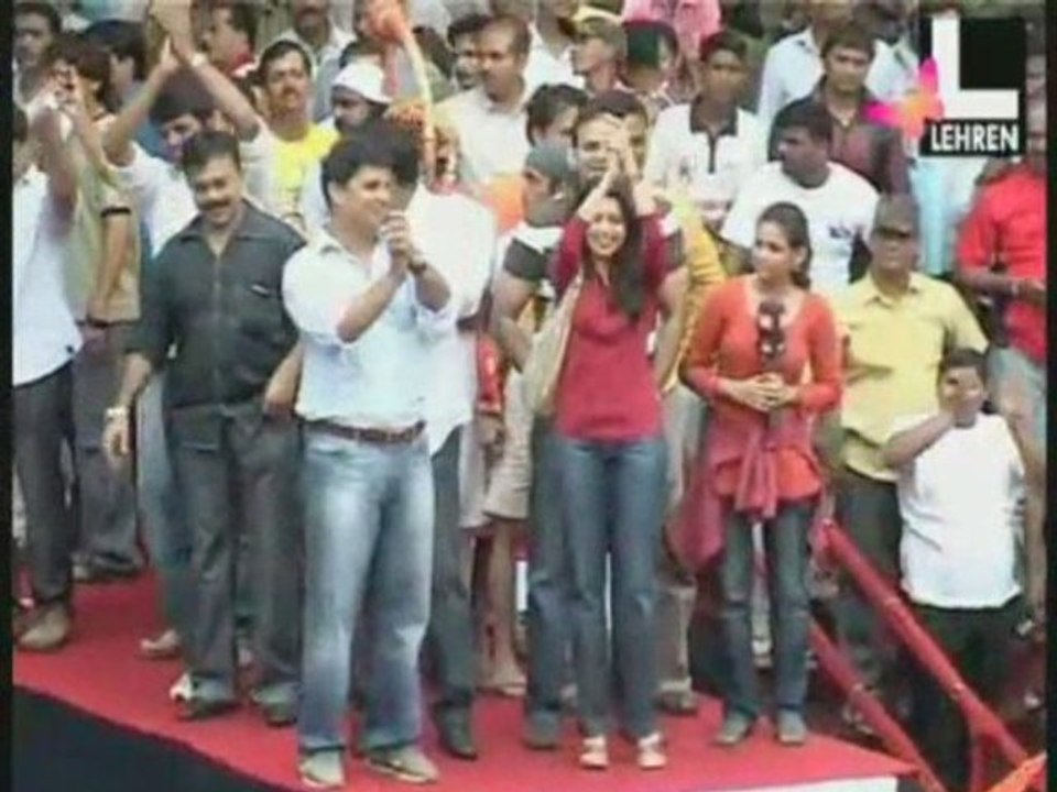 Shreyas Talpade joins the crowd