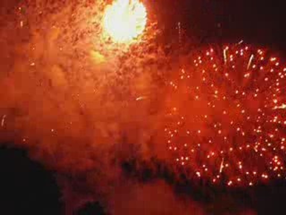 FEU ARTIFICE CARCASSONNE 14 juillet 2009