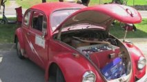 Connecticut Electric Car Enthusiasts Show Their Vehicles