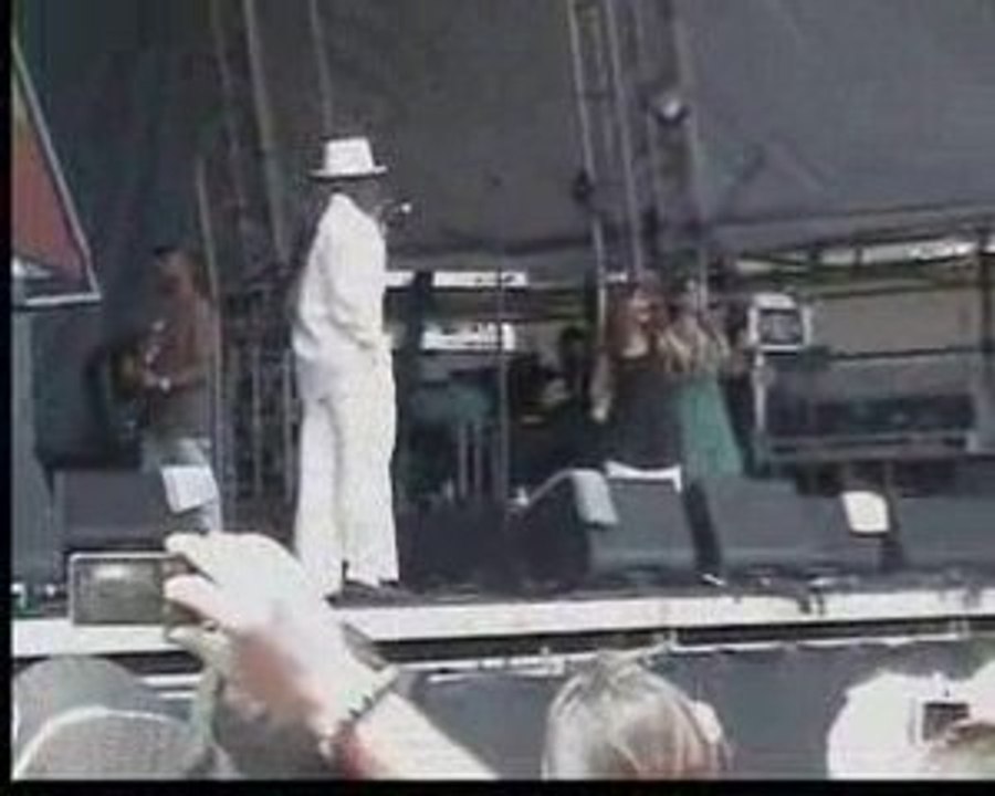 U ROY SUMMERJAM COLOGNE 04 juillet 2009 "The same song"