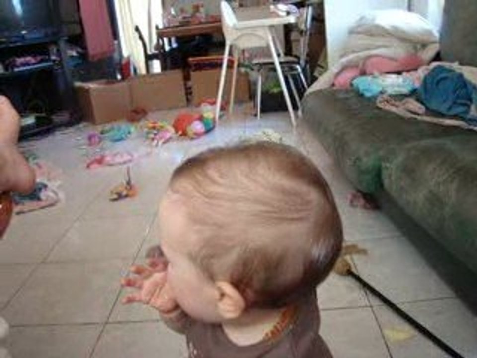 Ainsi font font font les petites marionettes