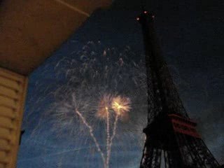 Feu d'artifice chez les Moneton