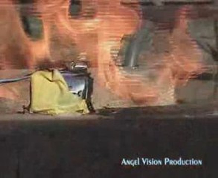 Explosion d'une batterie lithium en surcharge