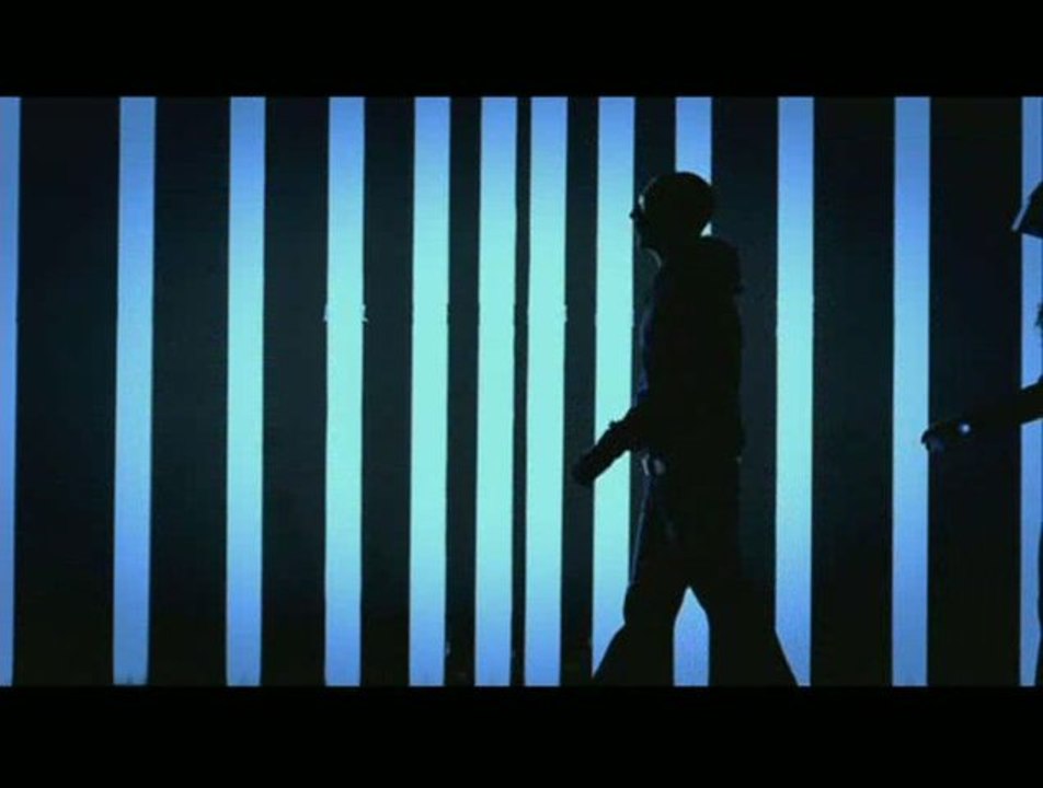 K-MARO présente le nouveau clip ELEKTRIC