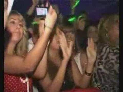 Ismail YK Konser Görüntüleri Yeni 2009 Part 2/3