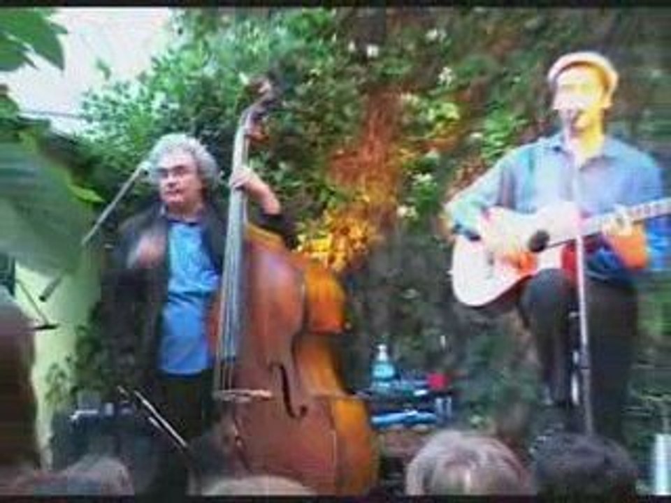 Les copains d'abord par Les Ricochets