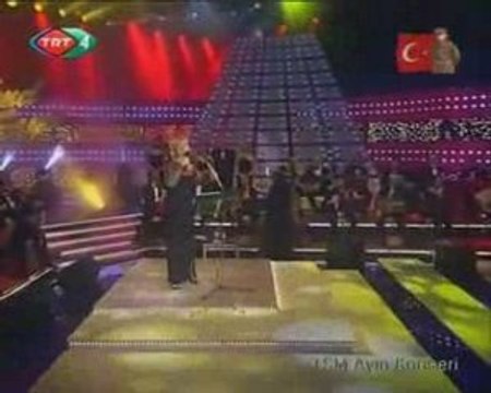 Emel SAYIN - Hüsnüne Güvenme Ey Rûy-i Mâhım ( Seni Vefâsız )