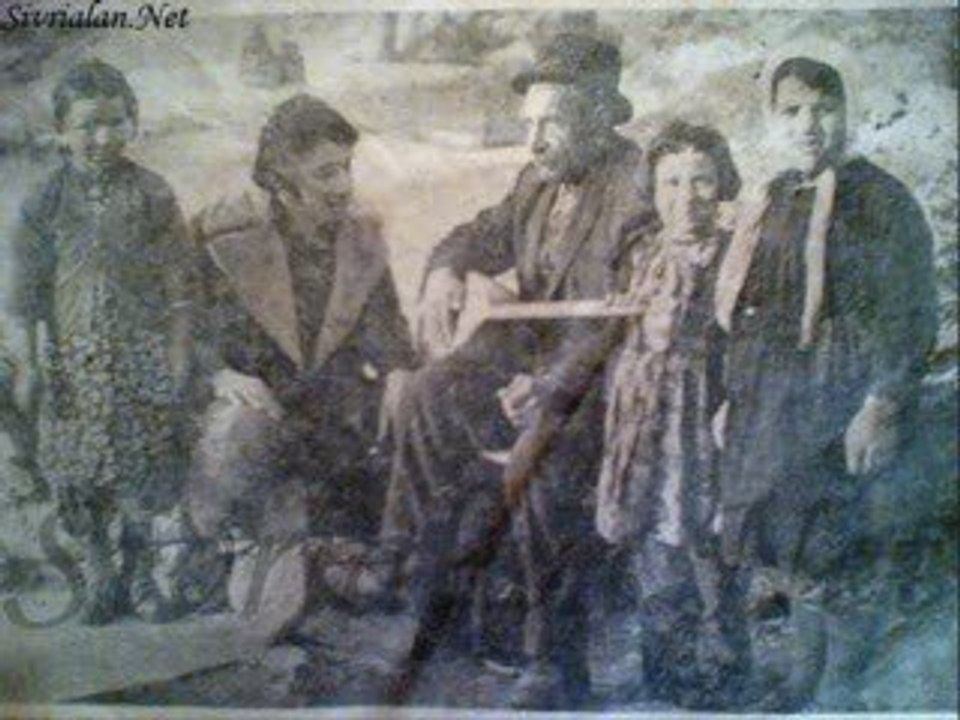 Benim Sadık Yarim Kara Topraktır Fon Müzik