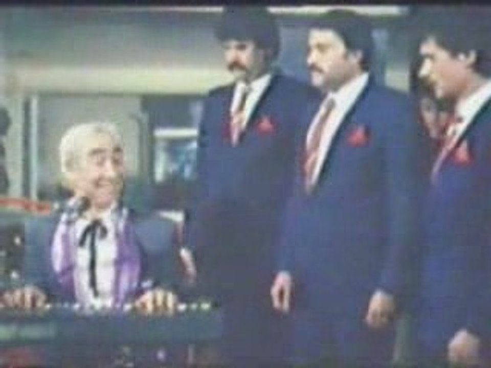 Şener Şen - Salla Salla Kalçaları Salla