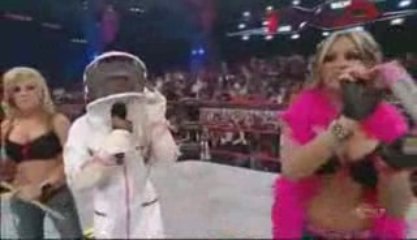 jul 16 09 angie protest tara's title win