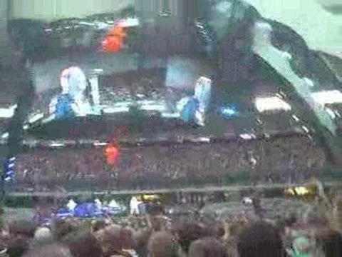 U2 - But I still haven't found what... - Stade de France